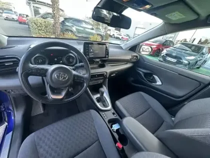 Photo 8 Toyota Yaris Hybride 116h Design / Pack confort