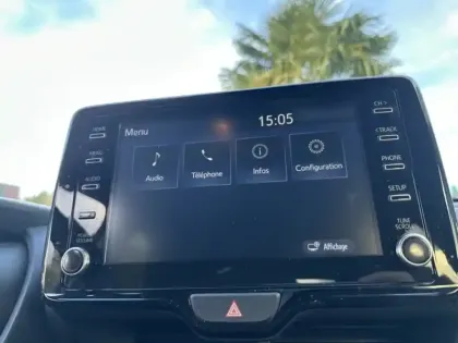 Photo 15 Toyota Yaris Hybride 116h Design / Pack confort