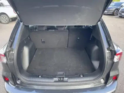 Photo 10 Ford Kuga 2.5 Duratec 190ch FHEV E85 ST-Line BVA