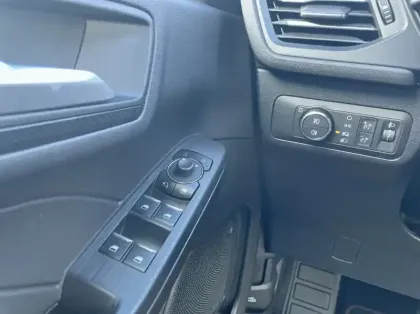 Photo 5 Ford Kuga 2.5 Duratec 190ch FHEV E85 ST-Line BVA