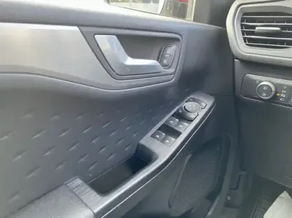 Photo 5 Ford Kuga 2.0 EcoBlue 150ch mHEV Titanium