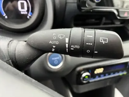 Photo 20 Toyota Yaris Hybride 116h Design