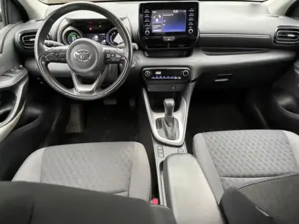 Photo 10 Toyota Yaris Hybride 116h Design