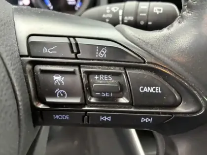 Photo 21 Toyota Yaris Hybride 116h Design