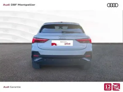 Photo 13 Audi Q3 45 TFSIe 245 ch S tronic 6 S line