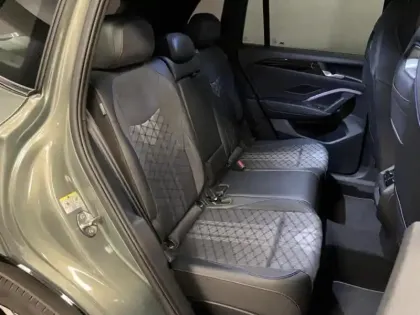 Photo 7 Volkswagen Tiguan  1.5 eTSI 150ch R-Line DSG7