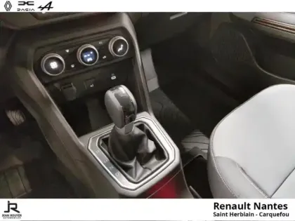 Photo 2 Dacia Jogger  1.6 hybrid 140ch Extreme+ 5 places -24