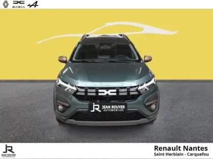 Photo 12 Dacia Jogger  1.6 hybrid 140ch Extreme+ 5 places -24