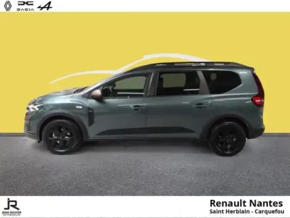 Photo 13 Dacia Jogger  1.6 hybrid 140ch Extreme+ 5 places -24