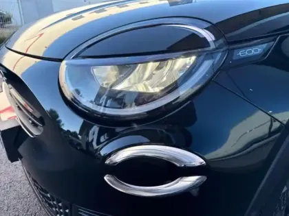 Photo 12 Fiat 600  1.2 Hybrid 100ch La Prima DCT6