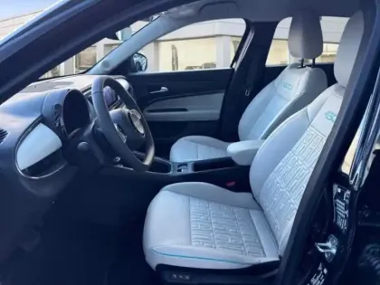 Photo 8 Fiat 600  1.2 Hybrid 100ch La Prima DCT6