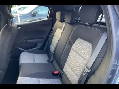 Photo 10 Renault Clio  1.6 E-Tech hybride 140ch Limited -21N