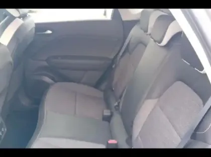 Photo 10 Renault Captur  1.3 TCe 140ch Intens EDC