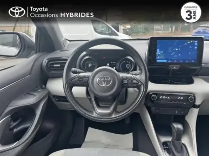 Photo 10 Toyota Yaris  116h Iconic 5p MY22