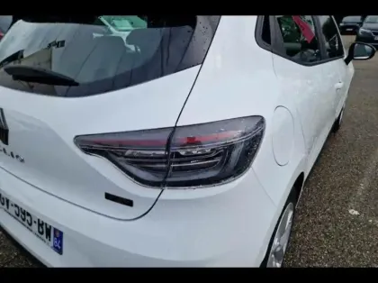 Photo 13 Renault Clio  1.6 E-Tech 145ch full hybrid Evolution