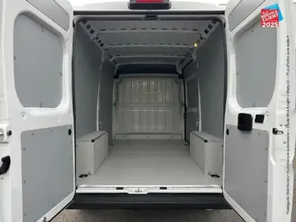Photo 13 Peugeot Boxer  Fg L2H2 3.3 140ch S&S