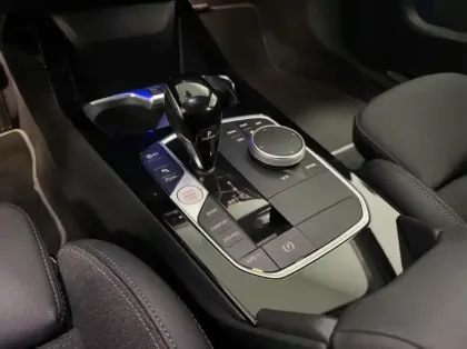 Photo 14 BMW Serie 1 Série 1 118iA 136ch Edition Sport DKG7