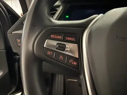 Photo 18 BMW Serie 1 Gén. III (F40) Ph1 Edition Sport 5