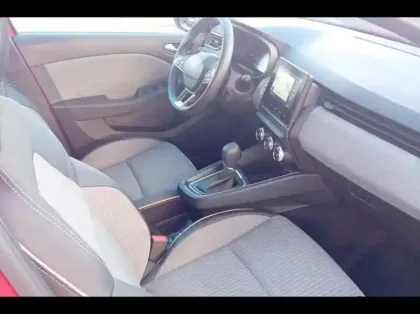 Photo 14 Renault Clio  1.6 E-Tech 145ch full hybrid Techno - 24