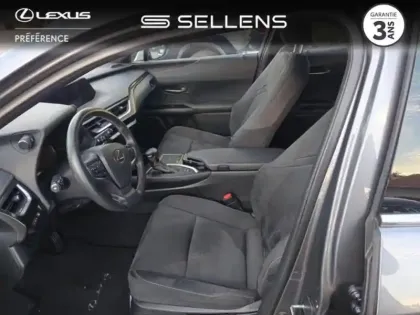 Photo 10 Lexus UX  250h 2WD Premium Edition MY20