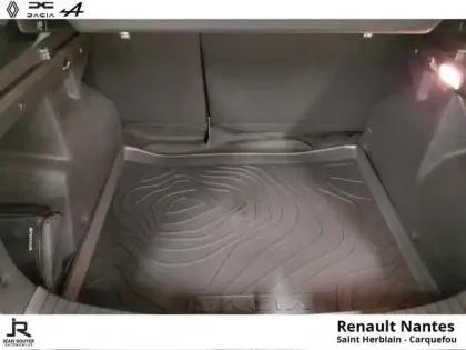 Photo 6 Dacia Duster  1.6 hybrid 140ch Extreme