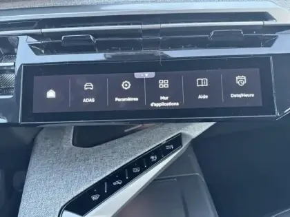 Photo 12 Peugeot 3008  1.2 Hybrid 136ch Allure e-DCS6