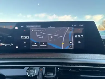 Photo 13 Peugeot 3008  1.2 Hybrid 136ch Allure e-DCS6