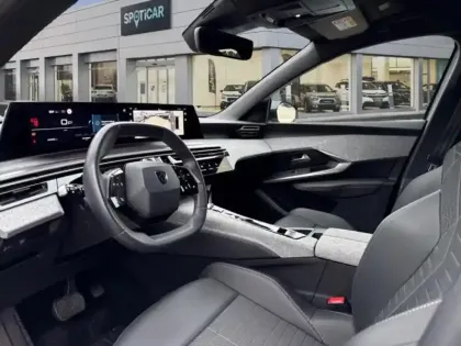 Photo 7 Peugeot 3008  1.2 Hybrid 136ch Allure e-DCS6