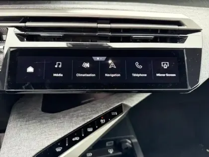 Photo 14 Peugeot 3008  1.2 Hybrid 136ch Allure e-DCS6