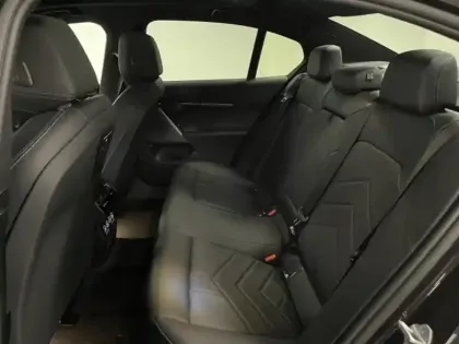 Photo 16 BMW Serie 5 Série 5 530e 299ch M Sport xDrive