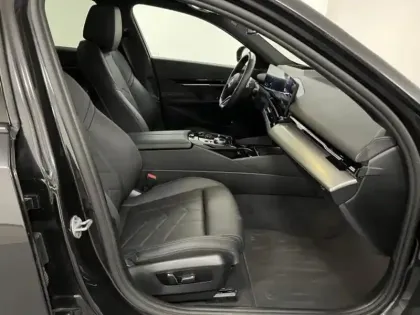 Photo 15 BMW Serie 5 Série 5 530e 299ch M Sport xDrive