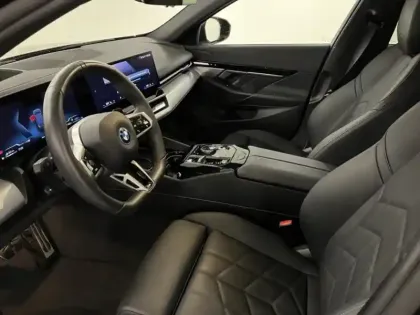 Photo 6 BMW Serie 5 Série 5 530e 299ch M Sport xDrive