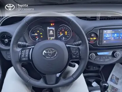 Photo 8 Toyota Yaris  100h Dynamic 5p MY19