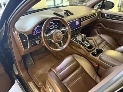 Photo 10 Porsche Cayenne  3.0 V6 462ch E-Hybrid