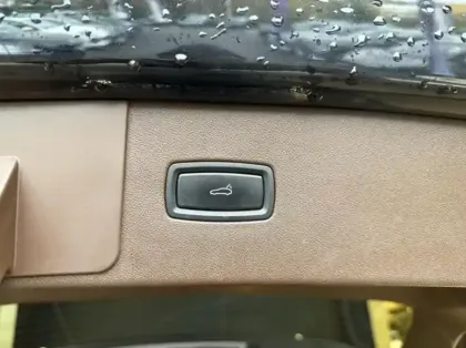 Photo 2 Porsche Cayenne  3.0 V6 462ch E-Hybrid