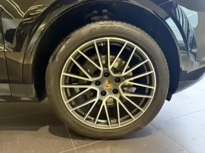 Photo 14 Porsche Cayenne  3.0 V6 462ch E-Hybrid