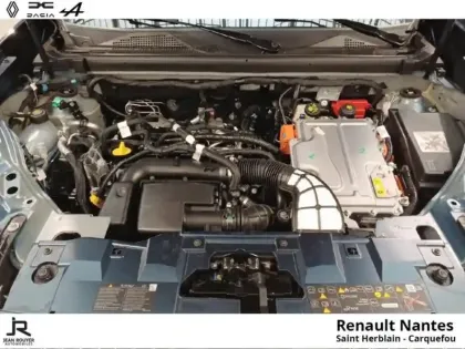 Photo 8 Dacia Bigster  1.8 hybrid 155ch Journey