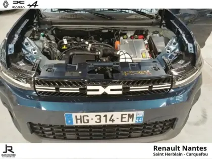 Photo 7 Dacia Bigster  1.8 hybrid 155ch Journey