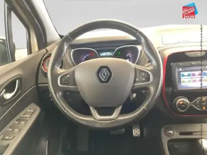 Photo 11 Renault Captur  1.3 TCe 150ch FAP Red Edition EDC GPS Camera