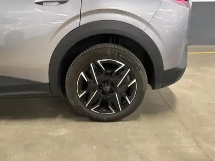 Photo 10 Peugeot 3008  1.2 Hybrid 136ch GT e-DCS6