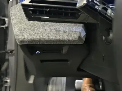 Photo 13 Peugeot 3008  1.2 Hybrid 136ch GT e-DCS6