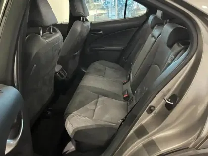 Photo 9 Lexus UX  250h 2WD Pack Confort Business MY20