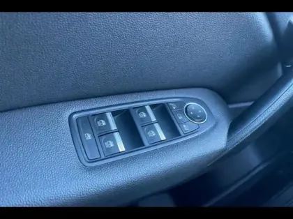 Photo 11 Renault Captur  1.5 Blue dCi 115ch Intens EDC