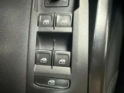 Photo 14 Volkswagen Taigo  1.5 TSI 150ch R-Line DSG7