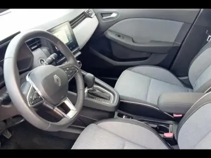 Photo 9 Renault Clio  1.6 E-Tech 145ch full hybrid Techno - 24