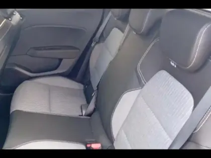 Photo 10 Renault Clio  1.6 E-Tech 145ch full hybrid Techno - 24