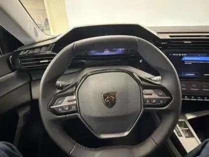 Photo 14 Peugeot 308  1.5 BlueHDi 130ch S&S Allure EAT8