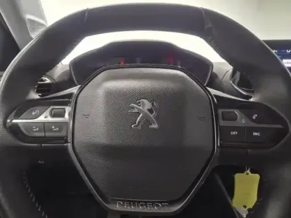 Photo 13 Peugeot 208  1.2 PureTech 75ch S&S Style