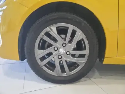 Photo 9 Peugeot 208  1.2 PureTech 75ch S&S Style