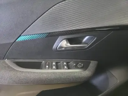 Photo 10 Peugeot 208  1.2 PureTech 75ch S&S Style